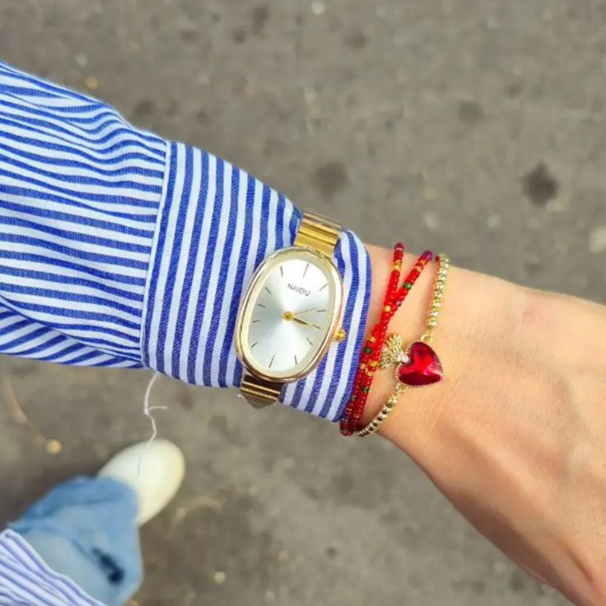 Le Marais Watch Moonlight | Caliarue